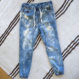 Victorious Los Angeles bleached jeans